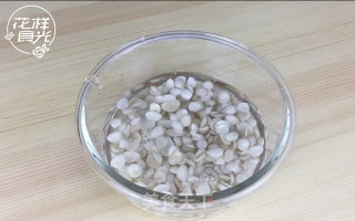 【花样食光】桂花杏仁酪的做法步骤：1