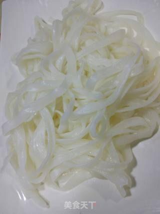 干炒牛河的做法步骤：2