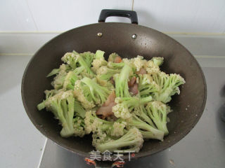 咸肉花菜干锅的做法步骤：8
