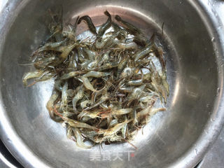 虾仁青菜饺子的做法步骤：2