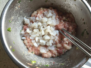 虾仁青菜饺子的做法步骤：6