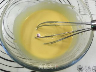 黑芝麻波点蛋糕卷的做法步骤：5