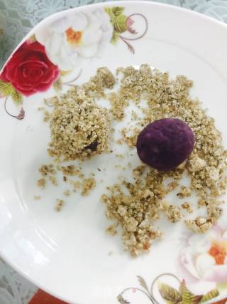酥皮核桃仁紫薯球的做法步骤：20