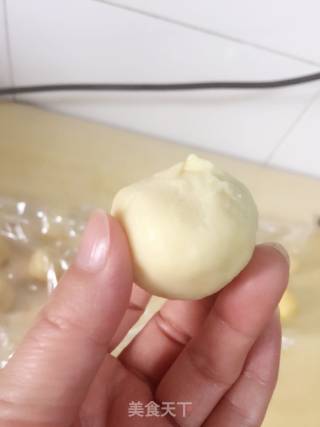 酥皮核桃仁紫薯球的做法步骤：25
