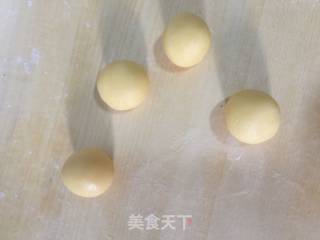 酥皮核桃仁紫薯球的做法步骤：26