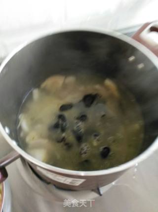 冬瓜咸肉木耳汤的做法步骤：8