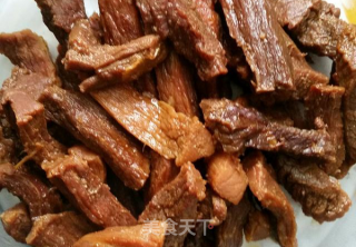 【桃李厨艺】让人停不下来的零食，自制手撕牛肉的做法步骤：5