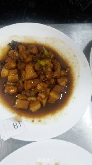 红烧肉的做法步骤：1