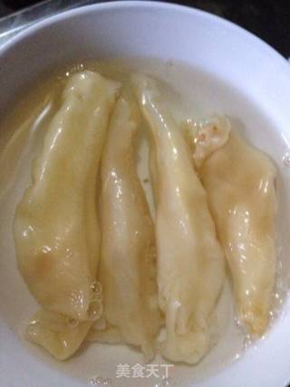 花胶虫草花骨头汤的做法步骤：1
