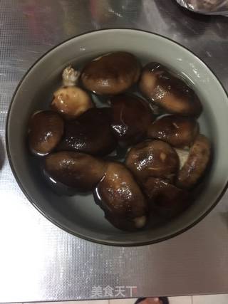 炖柴鸡的做法步骤：3