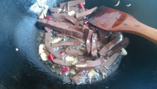 雾霾明星菜:大白菜炒血豆腐的做法步骤：4