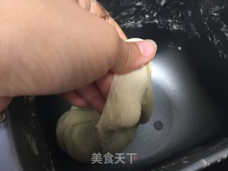 蛋黄酥的做法步骤：1