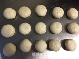 蛋黄酥的做法步骤：6
