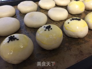 蛋黄酥的做法步骤：16