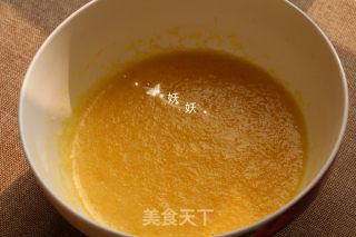 香橙慕斯蛋糕的做法步骤：2
