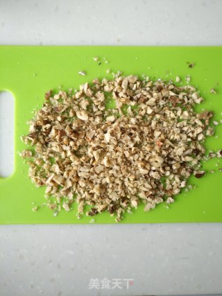摩卡酥粒巧克力蛋糕卷的做法步骤：1