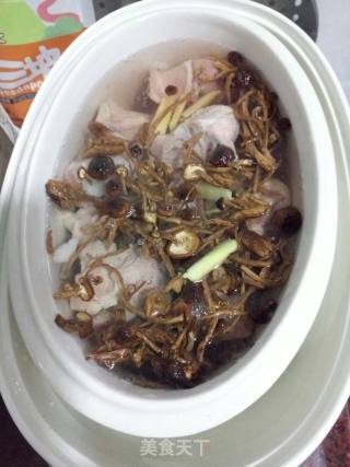 茶树菇炖扇骨汤的做法步骤：4