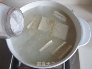 【湖北】羊排鱼糕汤的做法步骤：7