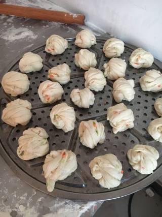 辣酱花卷的做法步骤：5
