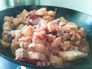 大锅炖五花肉的做法步骤：4