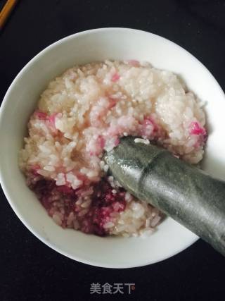 紫薯糯米滋的做法步骤：1