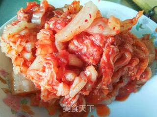 辣白菜炒五花肉的做法步骤：1