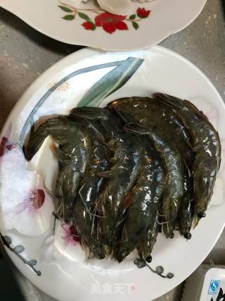 海鲜泡菜锅（韩式辣白菜海鲜汤）的做法步骤：2