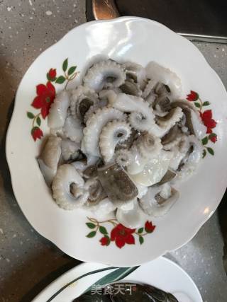 海鲜泡菜锅（韩式辣白菜海鲜汤）的做法步骤：3