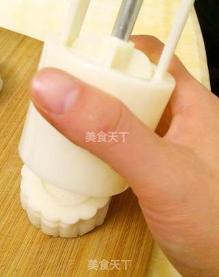 冰皮月饼的做法步骤：11