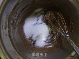 布朗尼蛋糕奶油杯的做法步骤：4