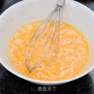蛋炒饭的做法步骤：1