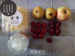 鲜果银耳羹的做法步骤：1