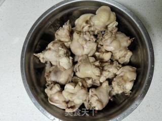 家常大盘鸡的做法步骤：1