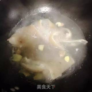 养颜肉皮冻的做法步骤：3