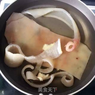 养颜肉皮冻的做法步骤：5