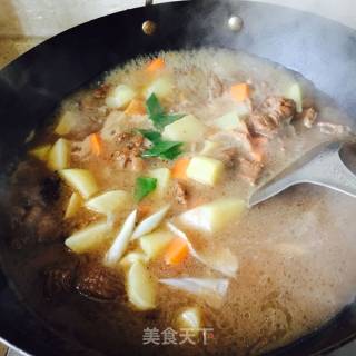 土豆炖牛腩的做法步骤：4