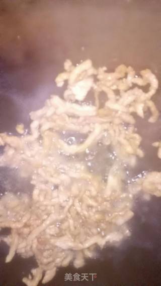胡萝卜香干炒肉丝的做法步骤：3