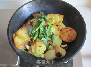 香辣土豆片的做法步骤：8