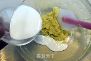 樱花蛋糕卷  德普烘焙实验室的做法步骤：4