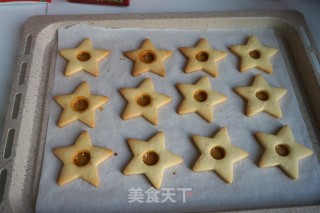 圣诞节的焦糖芯糖霜饼干的做法步骤：17