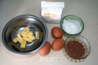 圣诞节的可可糖霜小蛋糕的做法步骤：1