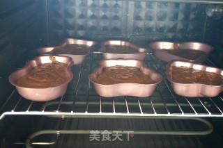 圣诞节的可可糖霜小蛋糕的做法步骤：11