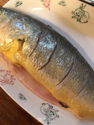 南风肉蒸黄鱼的做法步骤：2