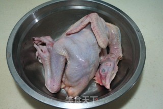 圣诞节香喷喷的脆皮烤鸡的做法步骤：1