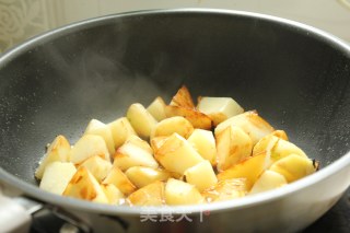 【土豆焖饭】回忆起儿时的柴火饭的做法步骤：3