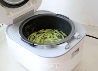 【鲜虾粥】在家自制美味暖心粥的做法步骤：4