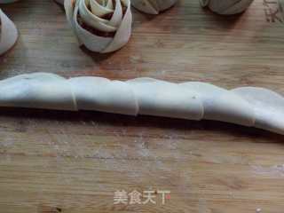 百变饺子皮--玫瑰锅贴的做法步骤：8
