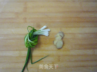 砂锅白菜冻豆腐的做法步骤：2
