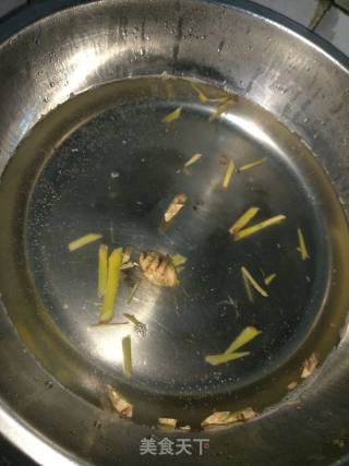 肉片火锅汤的做法步骤：1