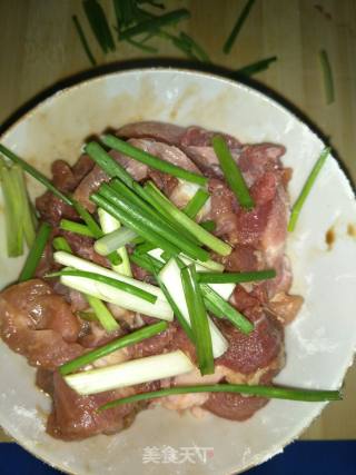 肉片火锅汤的做法步骤：2
